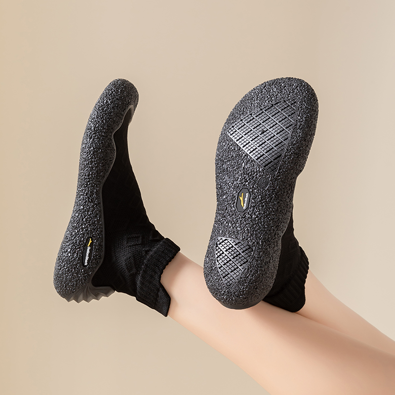 GallonShark Lightweight Barefo – Pilates And Yoga Studio recenzja i cena
